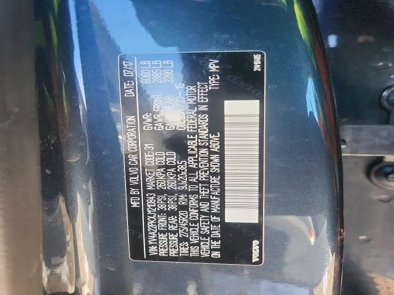 2018 VOLVO XC90 T6  