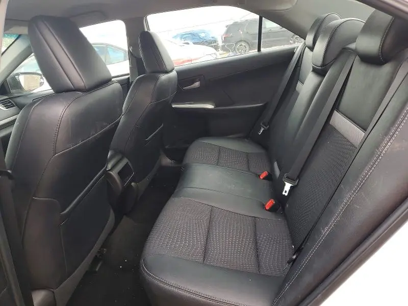 2014 TOYOTA CAMRY SE  