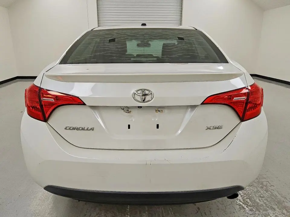 2017 TOYOTA COROLLA XSE  