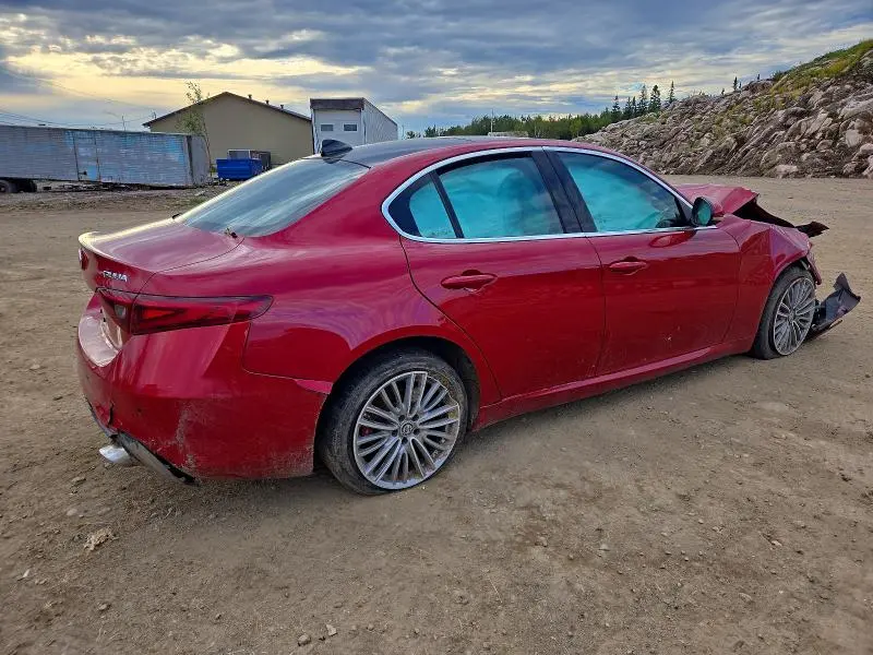 2017 ALFA ROMEO GIULIA   