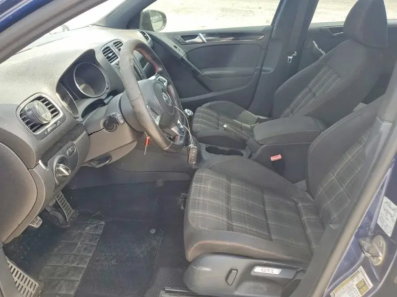 2011 VOLKSWAGEN GTI   