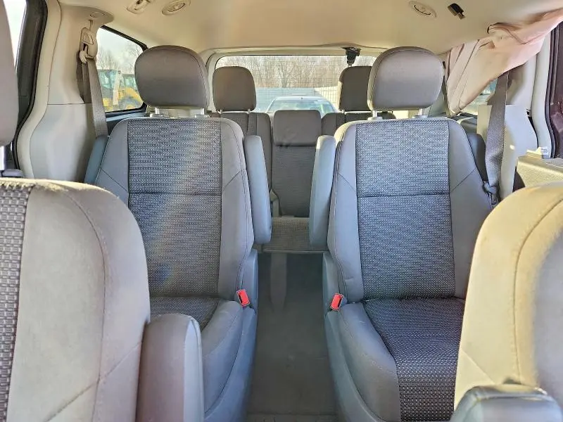 2013 VOLKSWAGEN ROUTAN S  