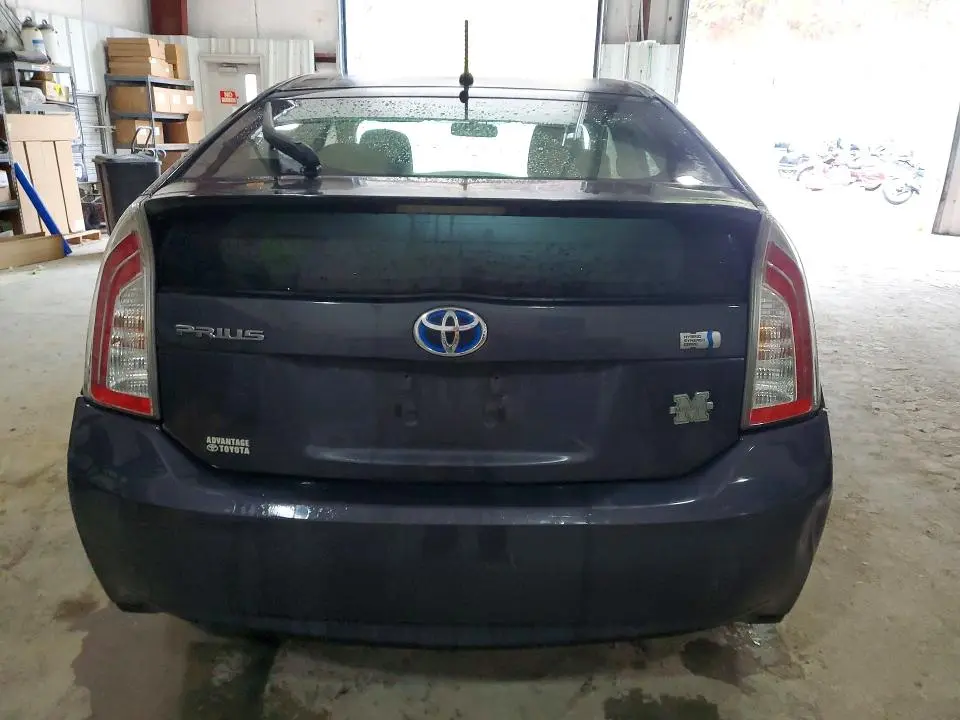 2013 TOYOTA PRIUS TWO  