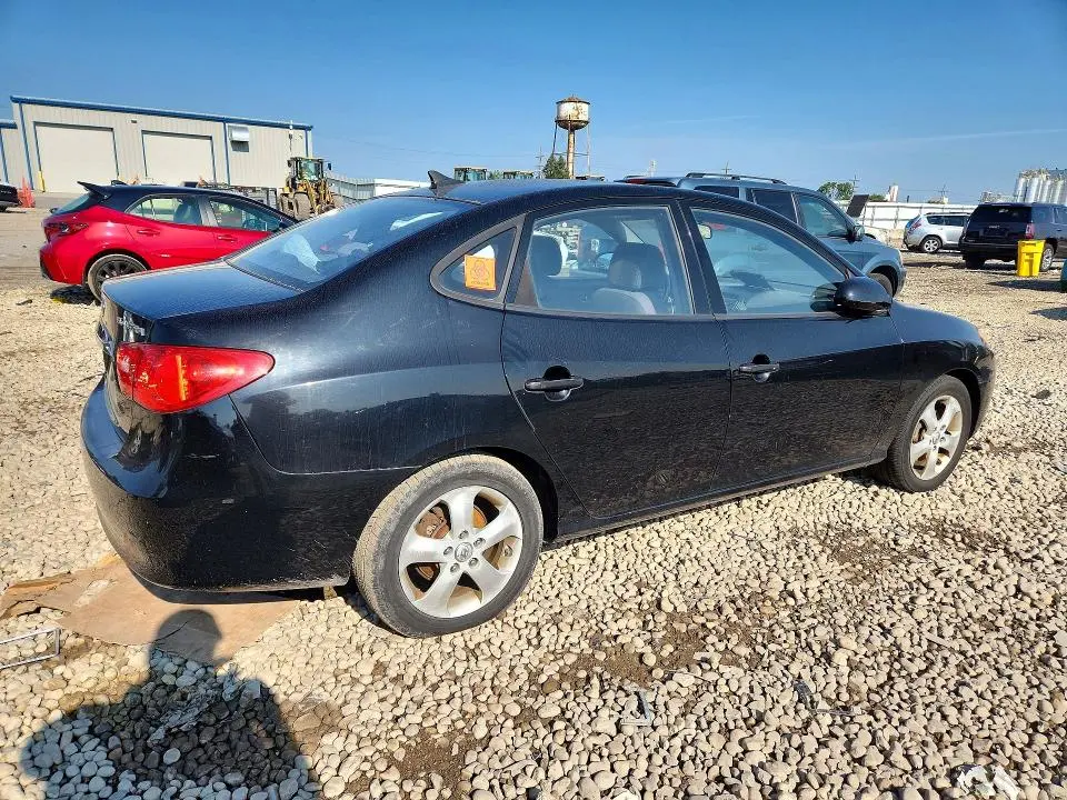 2010 HYUNDAI ELANTRA SE  
