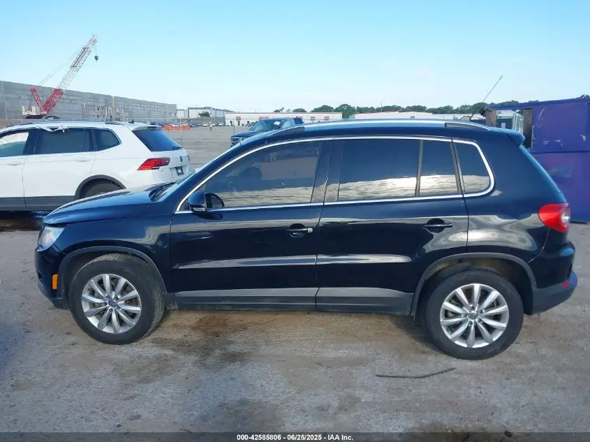 2011 VOLKSWAGEN TIGUAN SE