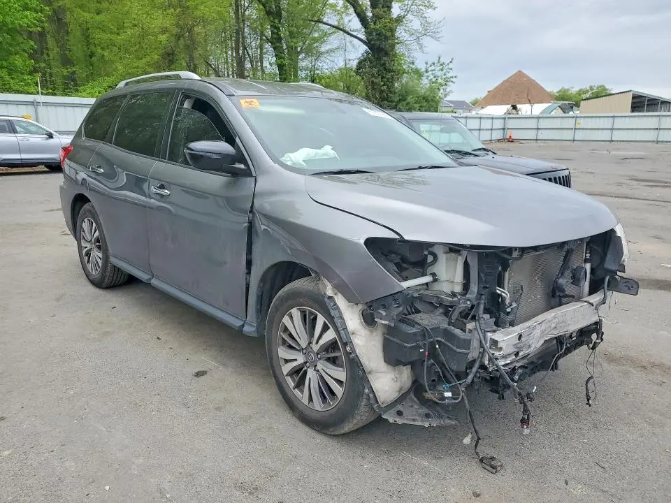 2019 NISSAN PATHFINDER SV  