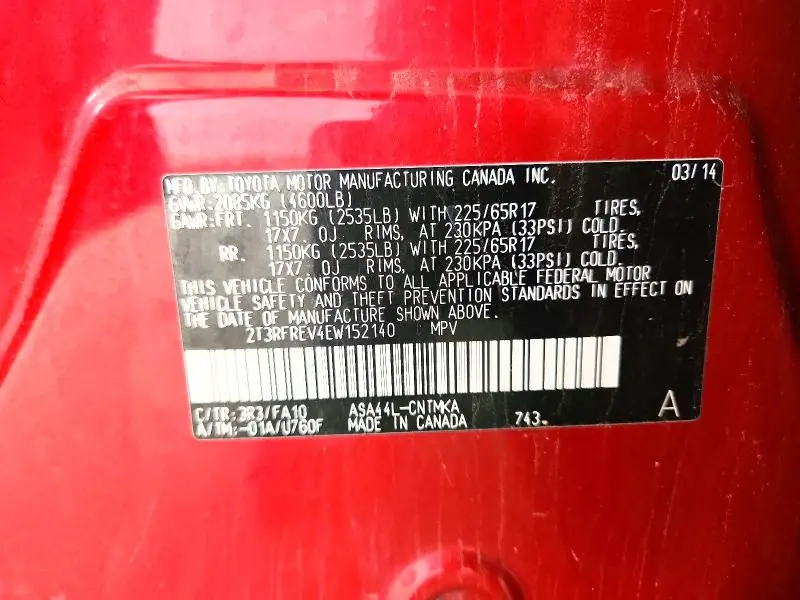 2014 TOYOTA RAV4 XLE  
