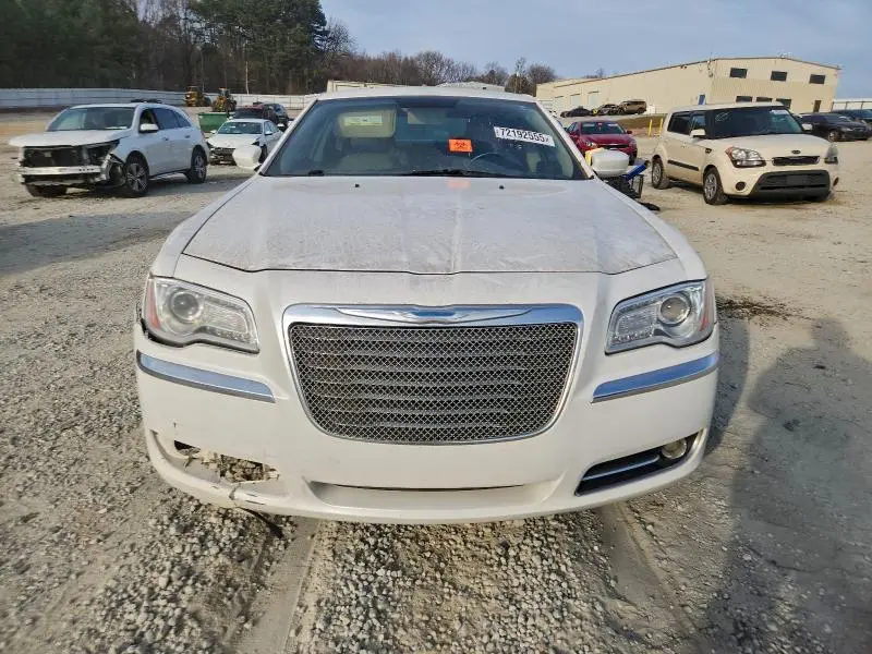 2013 CHRYSLER 300   