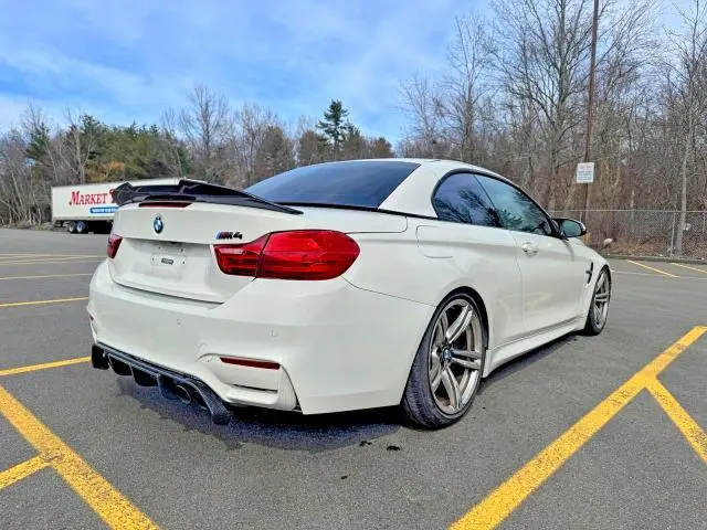 2016 BMW M4   