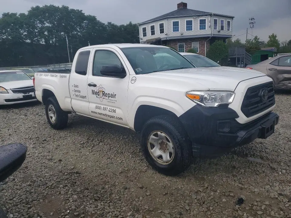 2019 TOYOTA TACOMA SR  