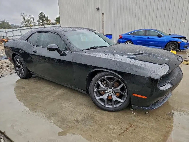 2017 DODGE CHALLENGER SXT  