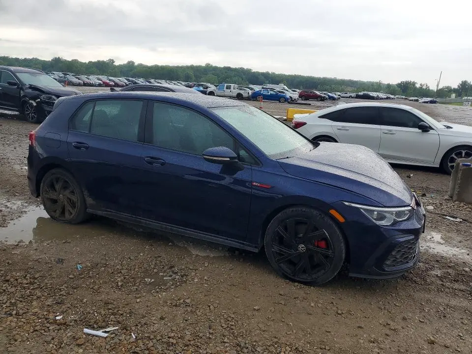 2022 VOLKSWAGEN GTI SE  