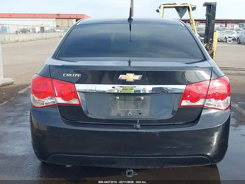 2013 CHEVROLET CRUZE LS AUTO