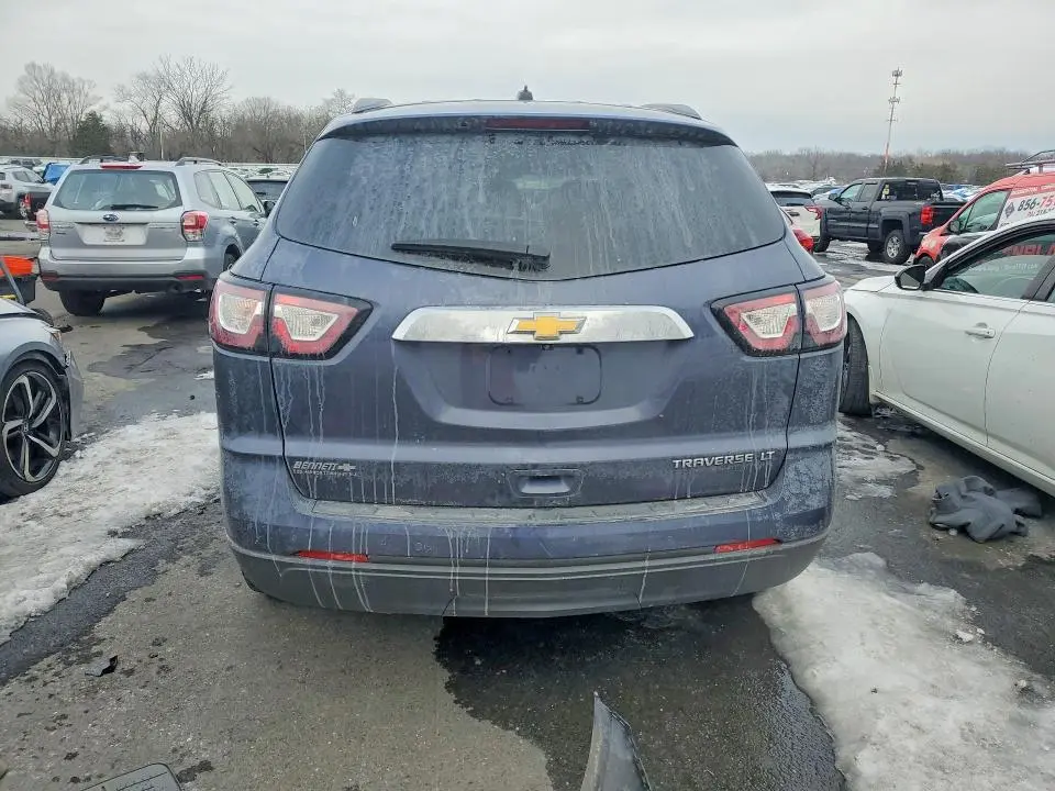 2014 CHEVROLET TRAVERSE LT  