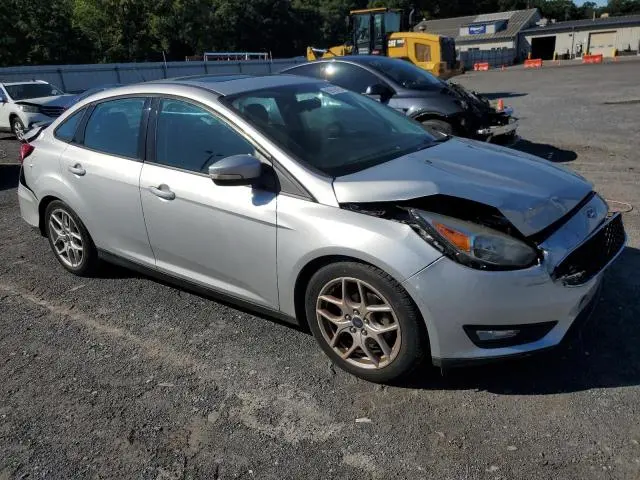 2015 FORD FOCUS SE  
