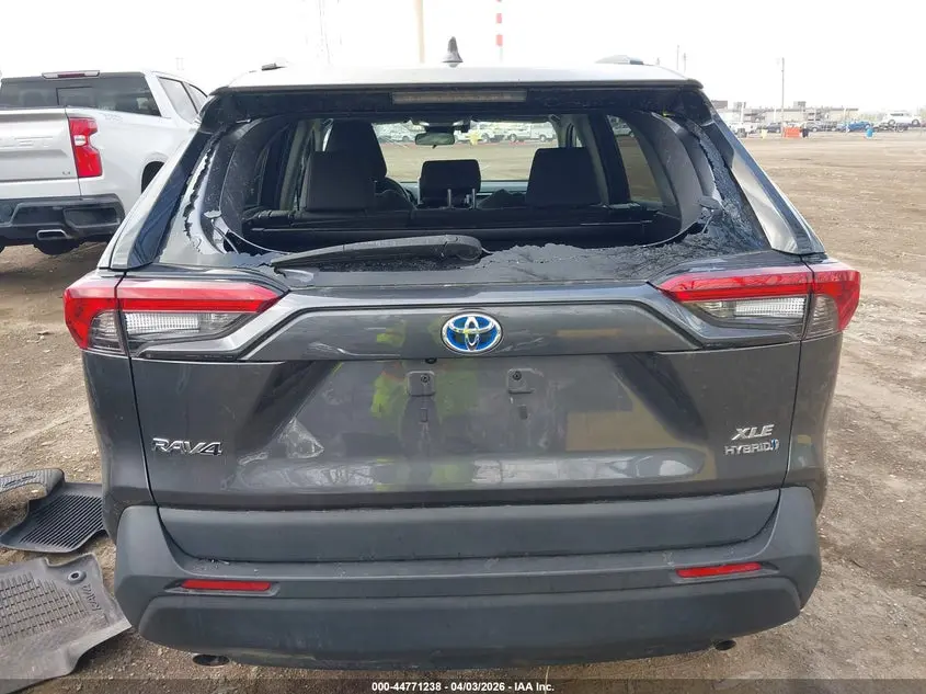 2023 TOYOTA RAV4 HYBRID XLE
