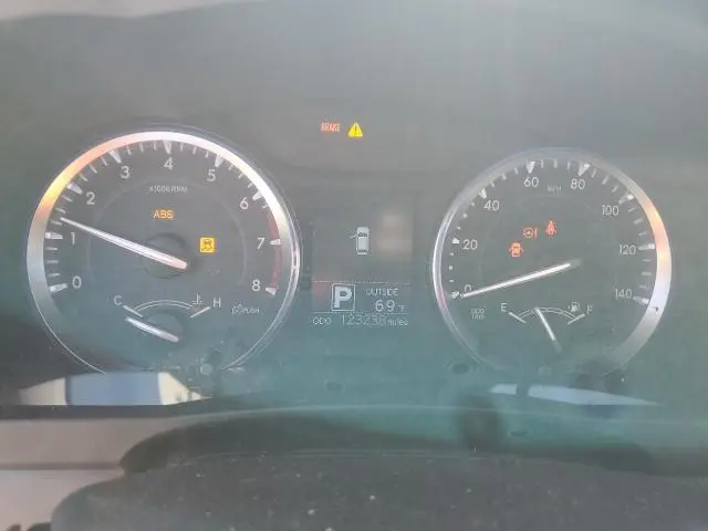 2016 TOYOTA HIGHLANDER LE  