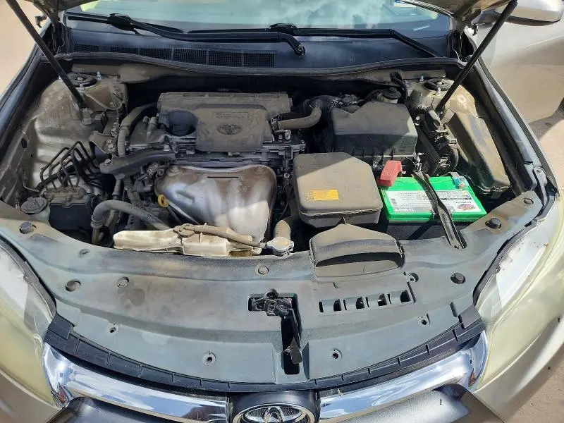 2015 TOYOTA CAMRY LE  