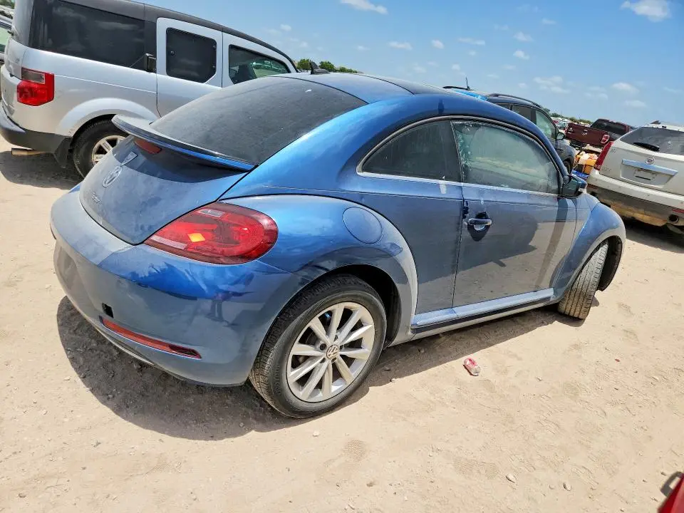 2019 VOLKSWAGEN BEETLE SE  