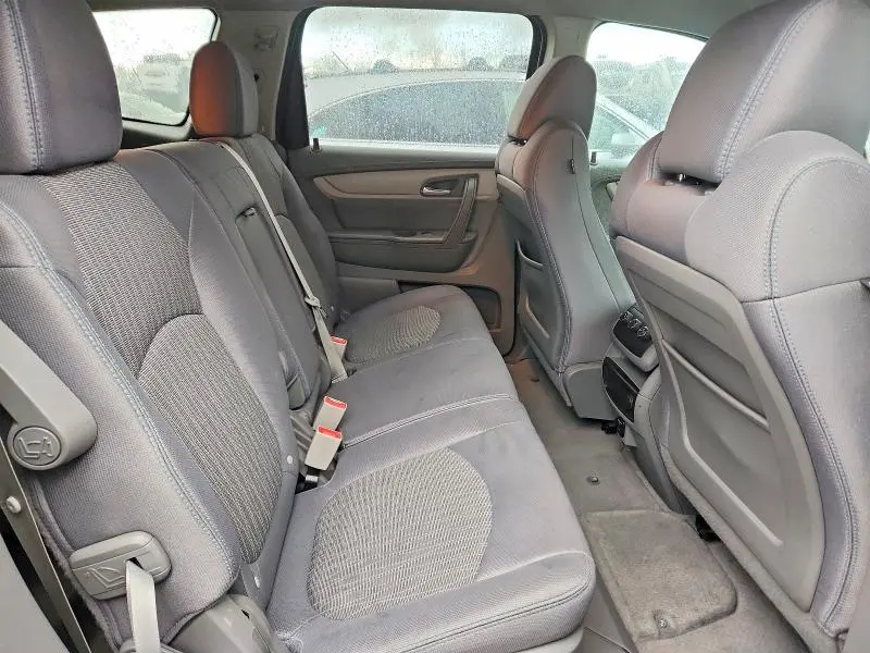 2016 CHEVROLET TRAVERSE LT  