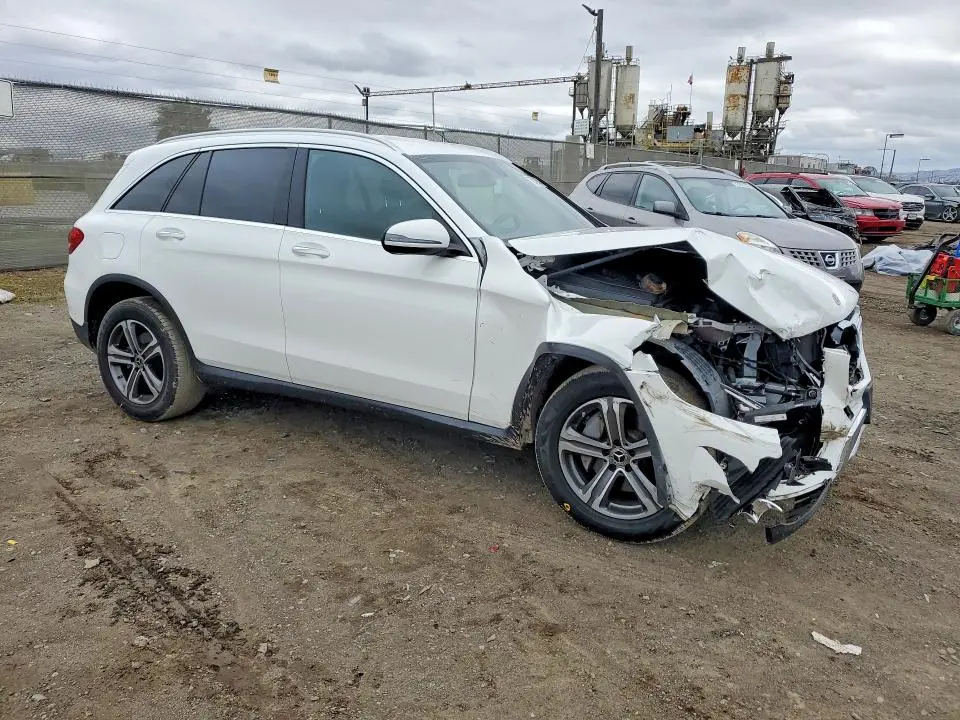 2019 MERCEDES-BENZ GLC 300 4MATIC  