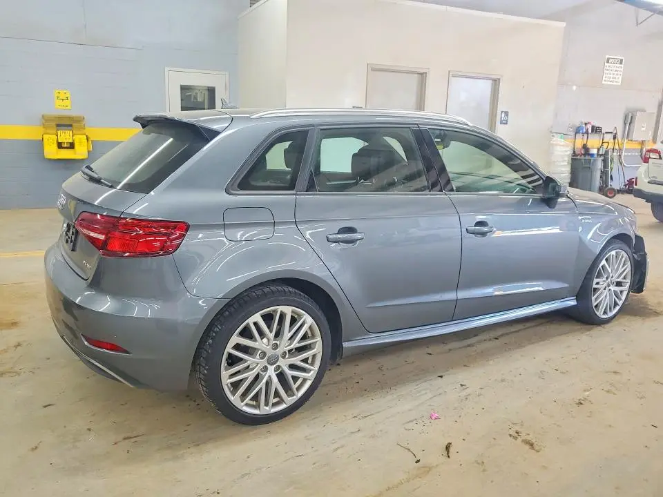 2018 AUDI A3 E-TRON PREMIUM  