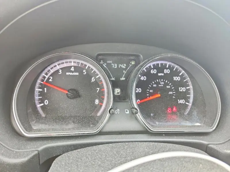 2019 NISSAN VERSA SV  