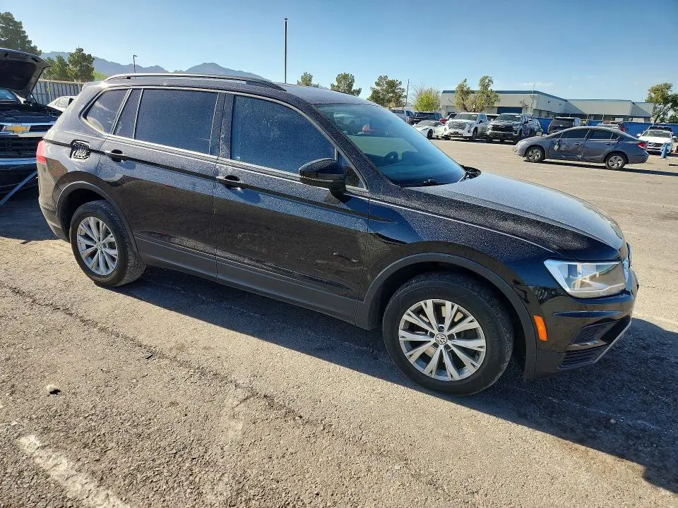 2018 VOLKSWAGEN TIGUAN S  