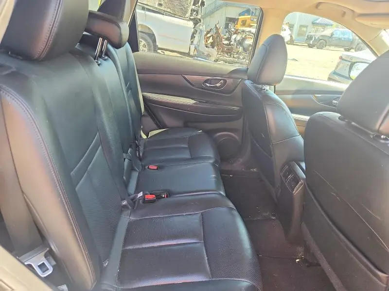 2015 NISSAN ROGUE S  