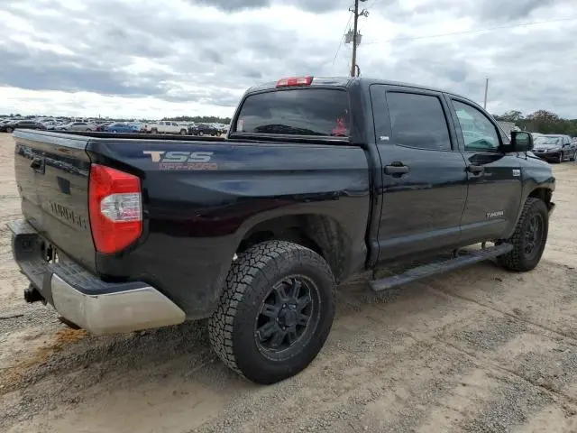 2015 TOYOTA TUNDRA CREWMAX SR5  