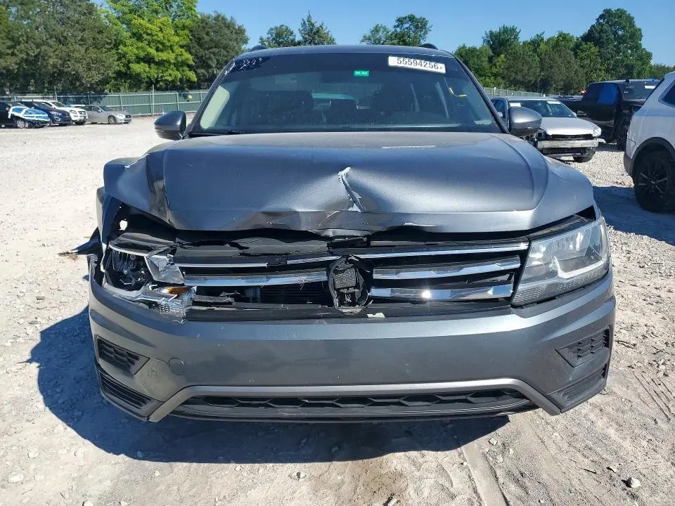 2020 VOLKSWAGEN TIGUAN SE  