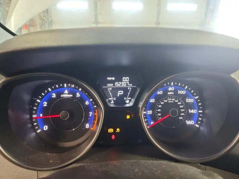 2012 HYUNDAI ELANTRA GLS  