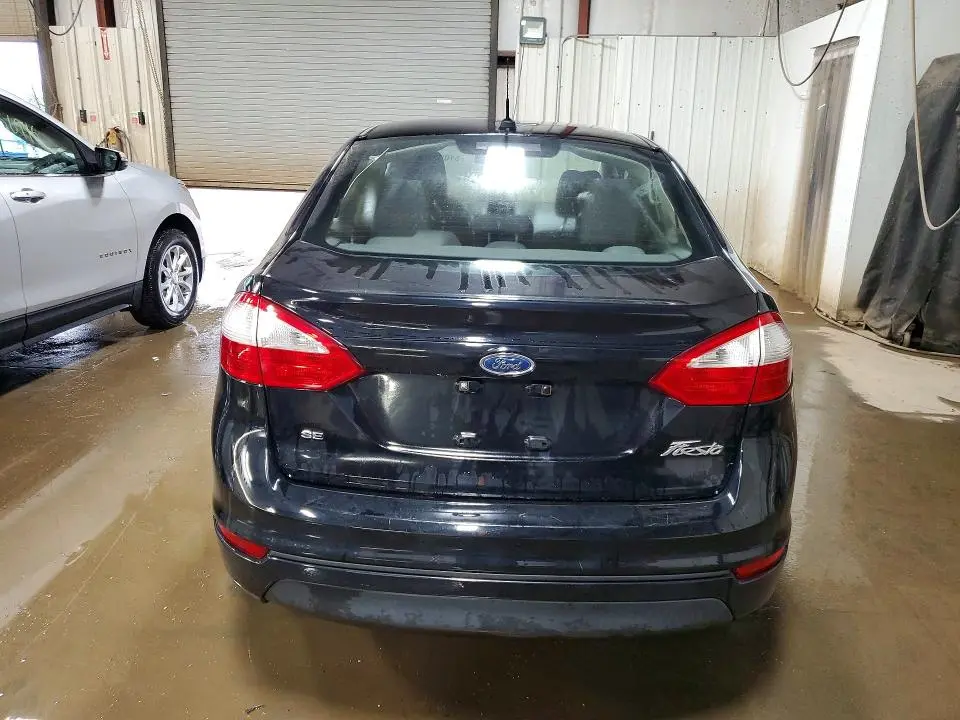 2016 FORD FIESTA SE  