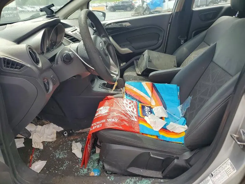 2012 FORD FIESTA SE  