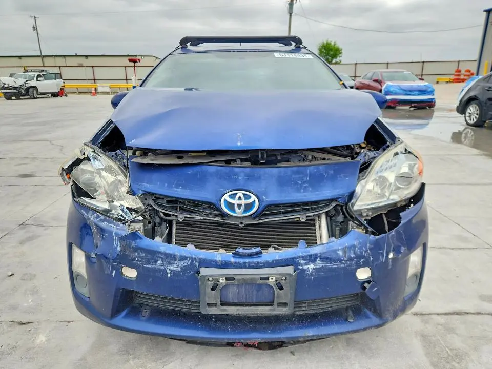 2010 TOYOTA PRIUS II  