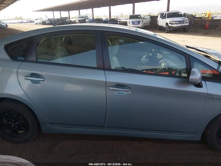 2013 TOYOTA PRIUS TWO