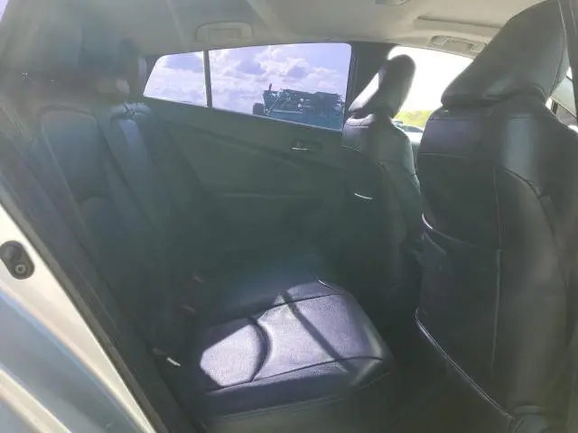 2017 TOYOTA PRIUS   