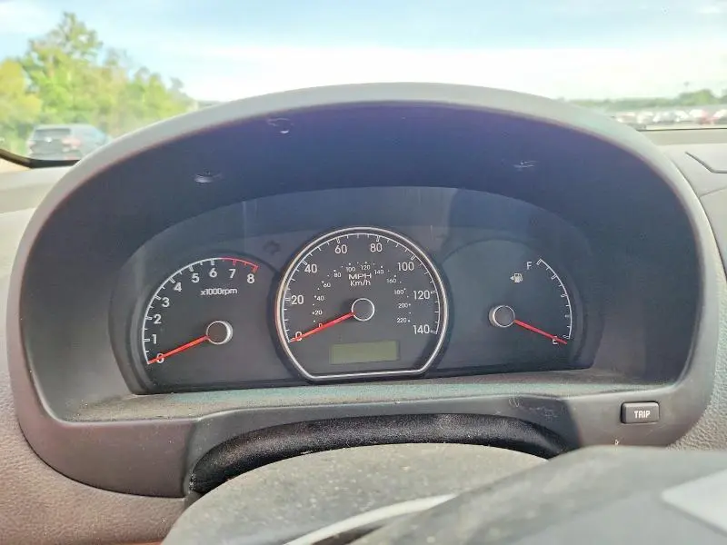 2010 HYUNDAI ELANTRA GLS  