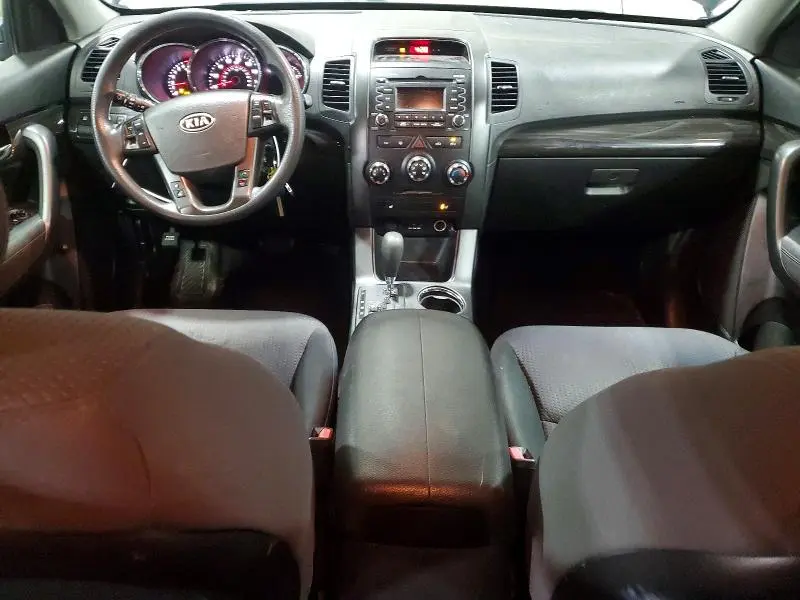 2011 KIA SORENTO LX  