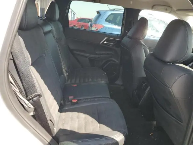 2022 MITSUBISHI OUTLANDER SE  