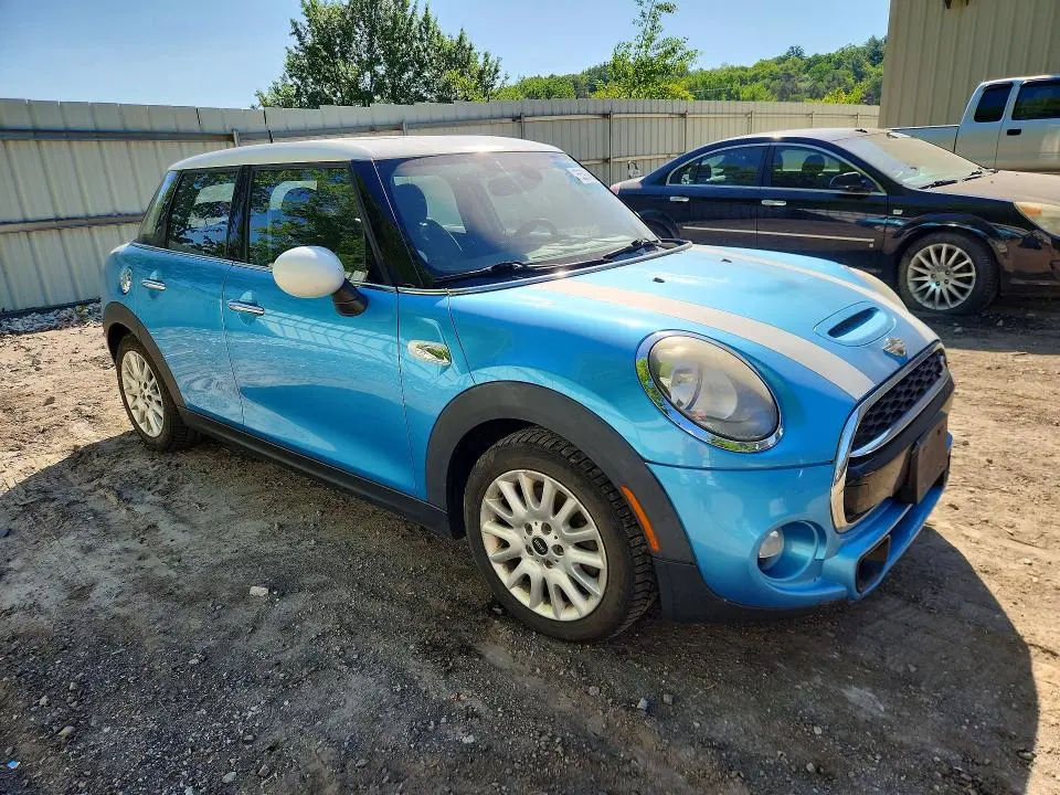 2015 MINI COOPER S  