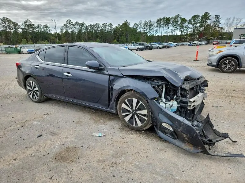 2019 NISSAN ALTIMA SL  