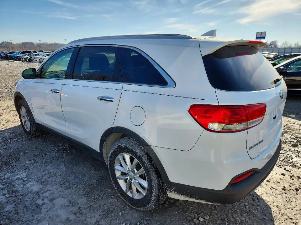 2016 KIA SORENTO LX  