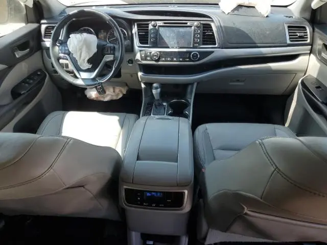 2016 TOYOTA HIGHLANDER XLE  
