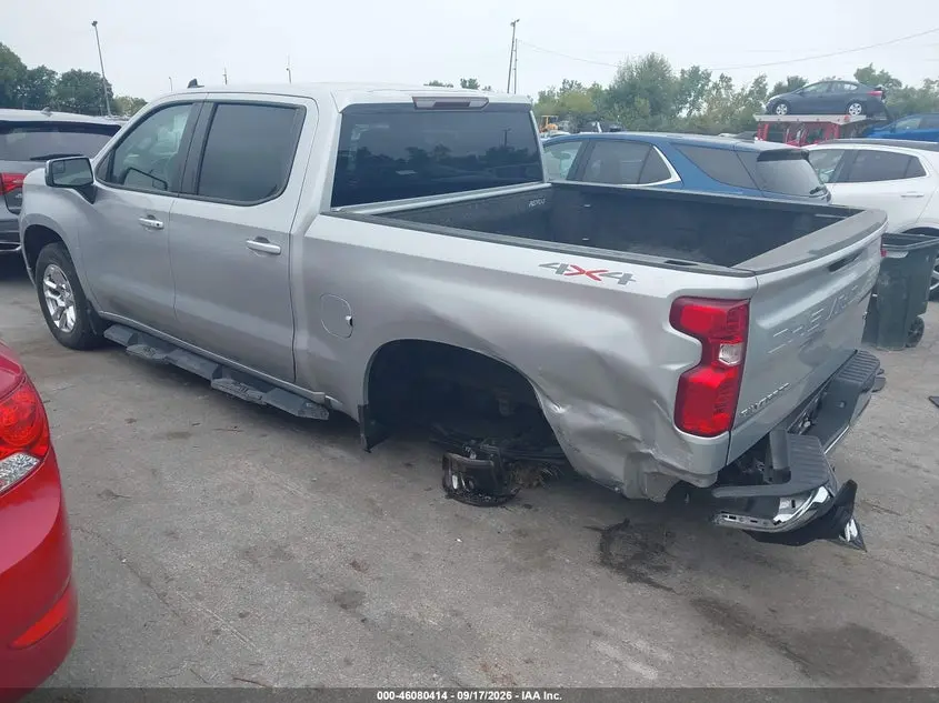 2022 CHEVROLET SILVERADO 1500 4WD  SHORT BED LT WITH 2FL