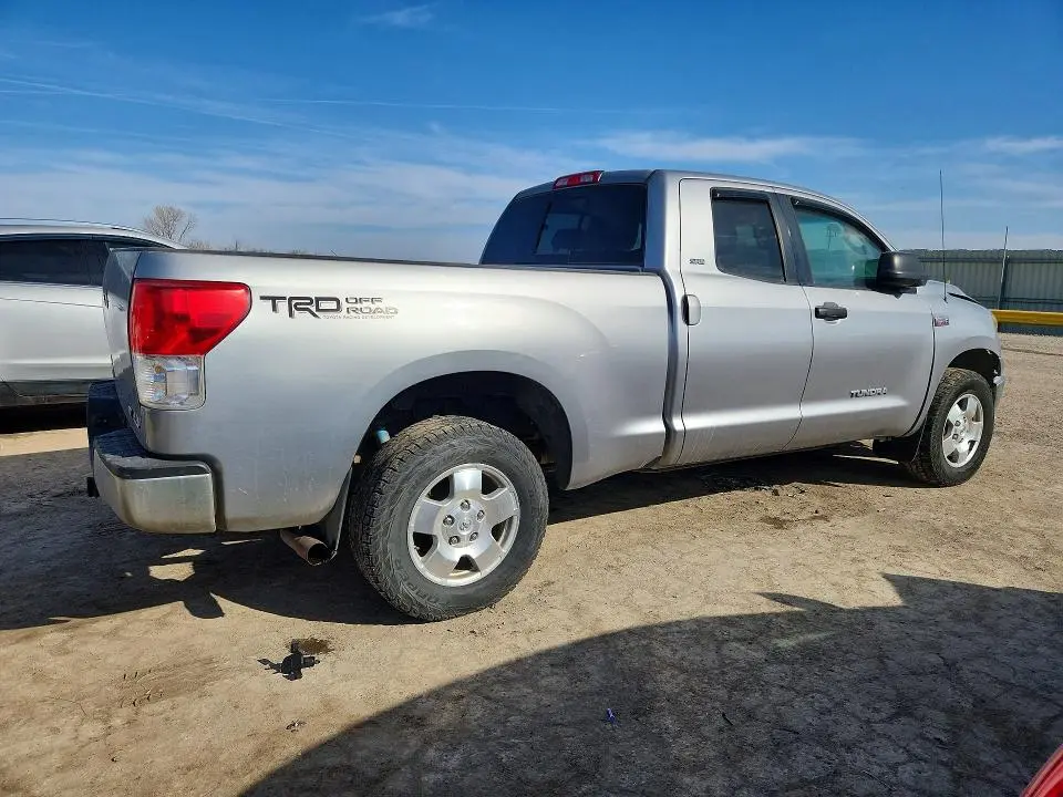 2010 TOYOTA TUNDRA   