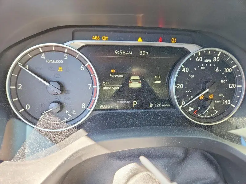 2024 NISSAN ROGUE SV  