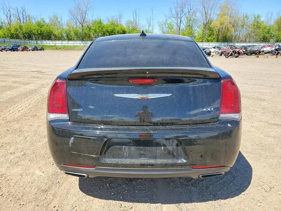 2015 CHRYSLER 300 S  