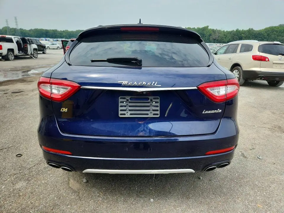 2017 MASERATI LEVANTE LUXURY  