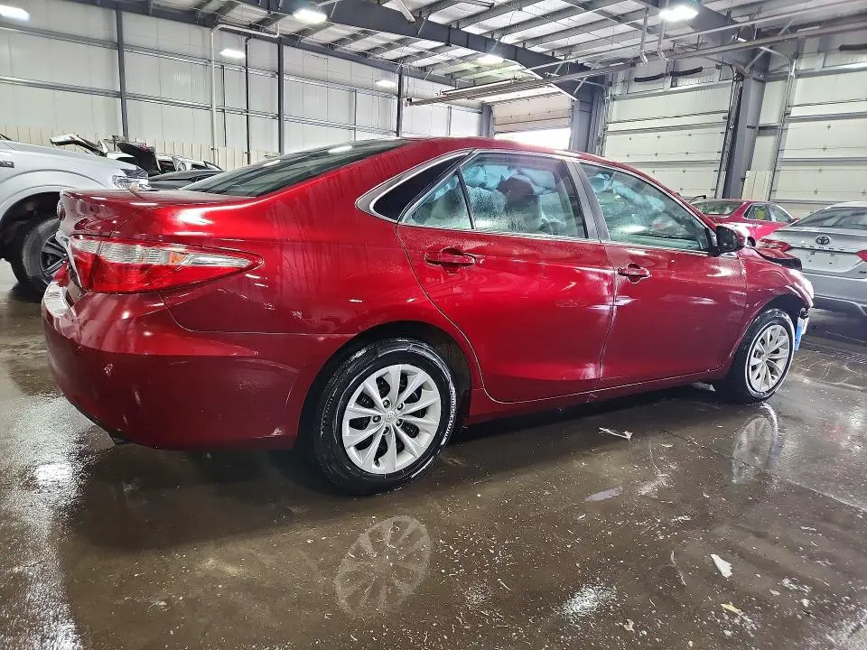 2016 TOYOTA CAMRY LE  